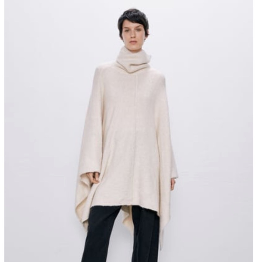 Cream knit poncho - Zara - size M
